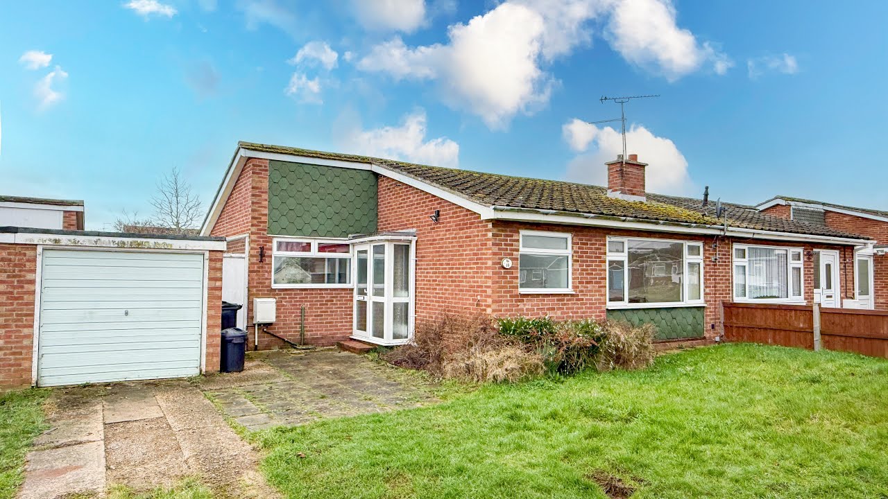 MAKE IT YOUR OWN - Popular Birds Estate Bungalow With No Onward Chain