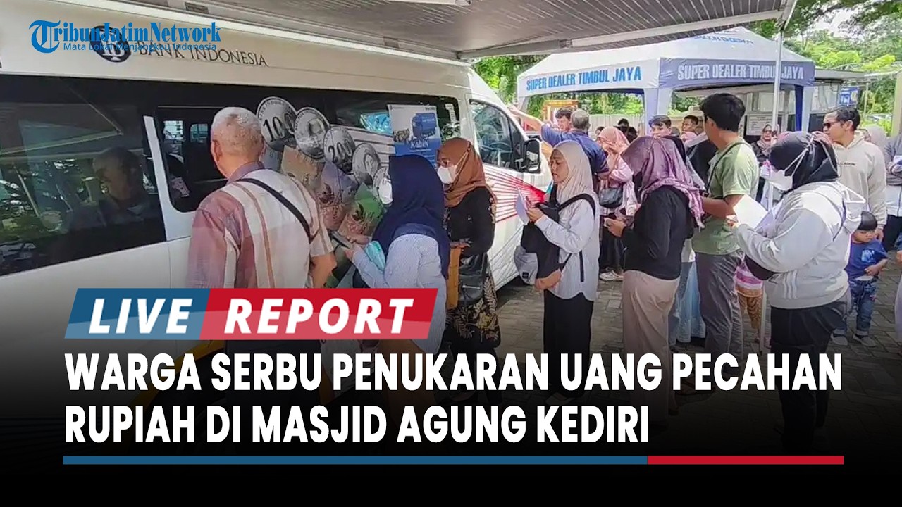 Awal Ramadhan, Warga Serbu Penukaran Uang Pecahan Rupiah di Masjid Agung Kediri