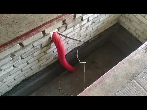 Video: Ką galiu naudoti norint užpildyti įtrūkimus garažo grindyse?