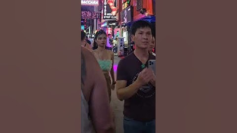 Ladyboys are Cool People❤️🦁 on PATTAYA Walking Street😄#shorts #pattayatoday