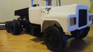 AMT Mack R685ST Semi Tractor Build