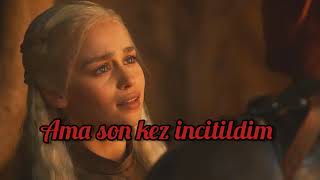 Sarah Jeffery-Queen Of Mean Türkçe Çeviri