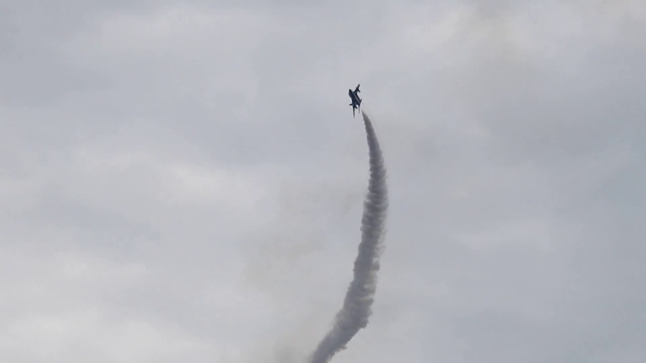南紀白浜空港開港50周年記念航空ショー ブルーインパルス 006 Youtube