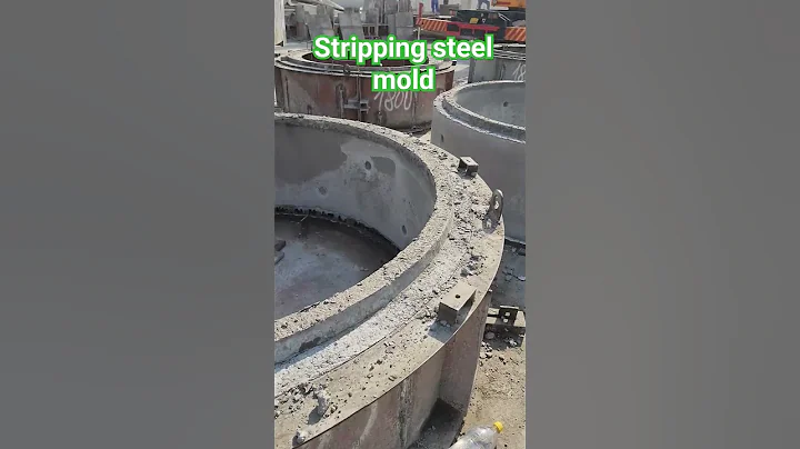 Stripping steel mold for manholes . #precast #precastconcrete #precsstmold