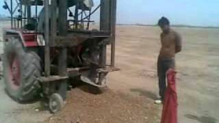 SOLAR PIT DRILLING MACHINE.mp4