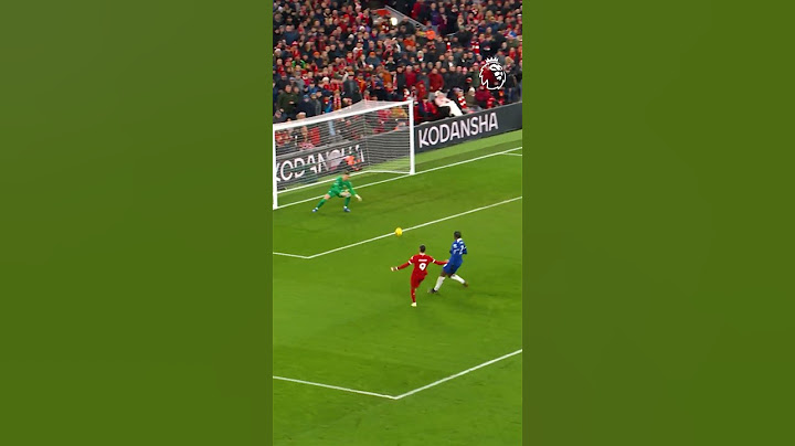 Darwin Nunez hits woodwork FOUR times in one match! 😱