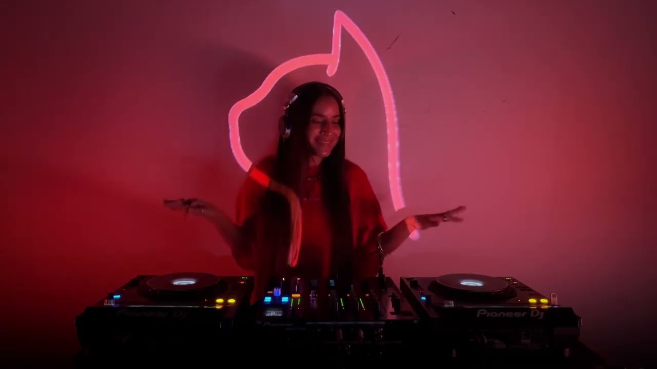 MiekeJames [PURRFECTION] - Spiro Senses Mix | Deep Progressive Techno