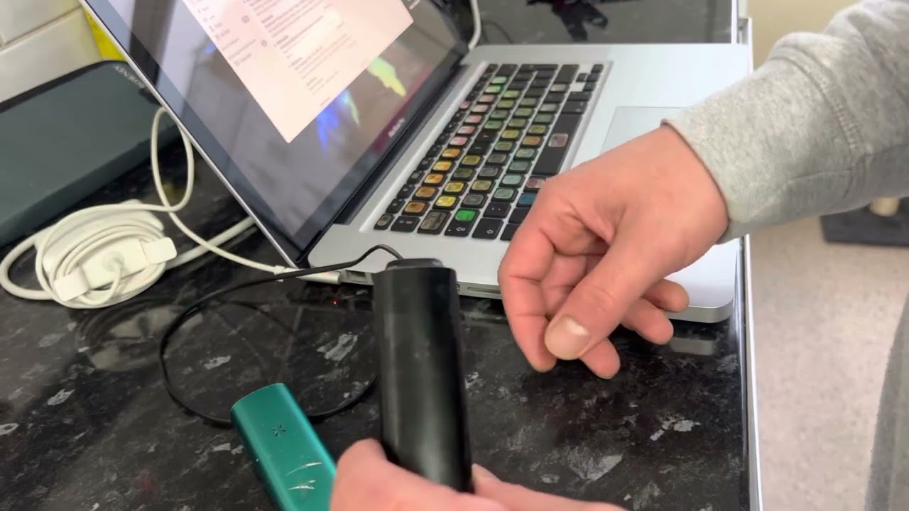elf bar vape uk Pax plus brand new isn't charging correctly or turning on :/ any help would  be appreciated : r/vaporents main image 1