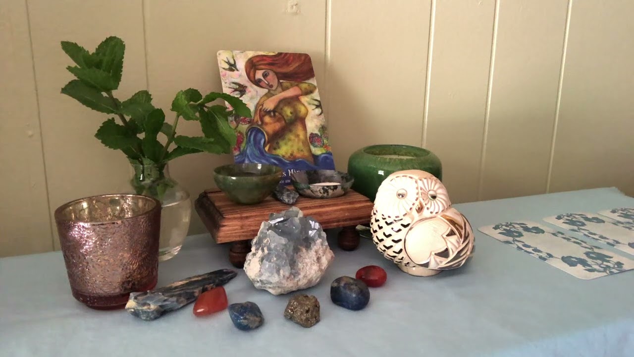 Reading at the Altar to Sulis Minerva