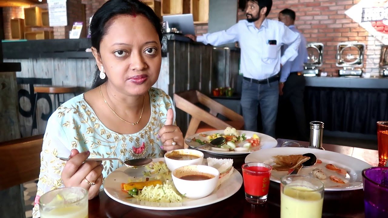 Kyriad Hotel Indore Buffet Breakfast Garam Puri with Indori Poha