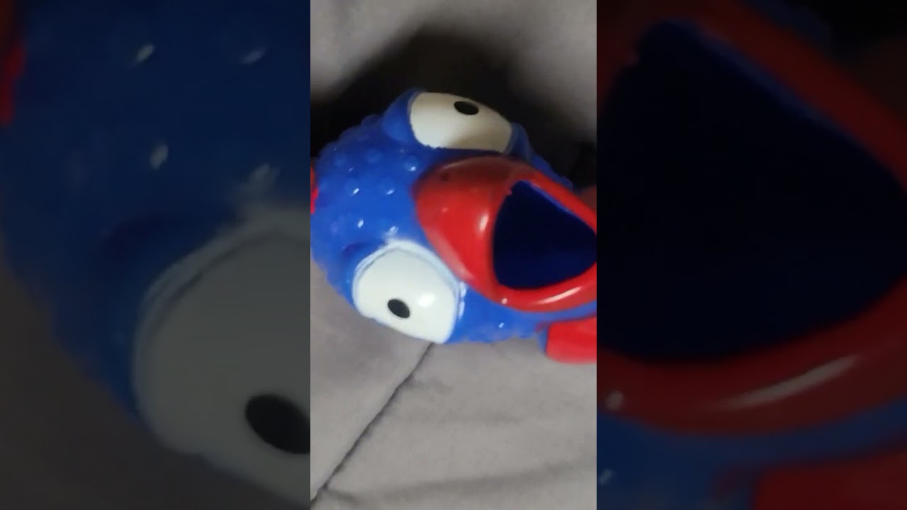 ANIMOLDS Squeeze Me Chicken Hilarious Screaming Rubber- Chicken Blue 12inch