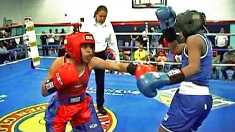 FEMALE BOXING @ HEMPSTEAD 5/9/15 : SELENA LAUTH / ...