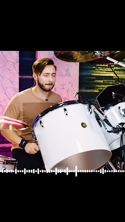 Nic Collins Hears Whiplash for the first time 🥁