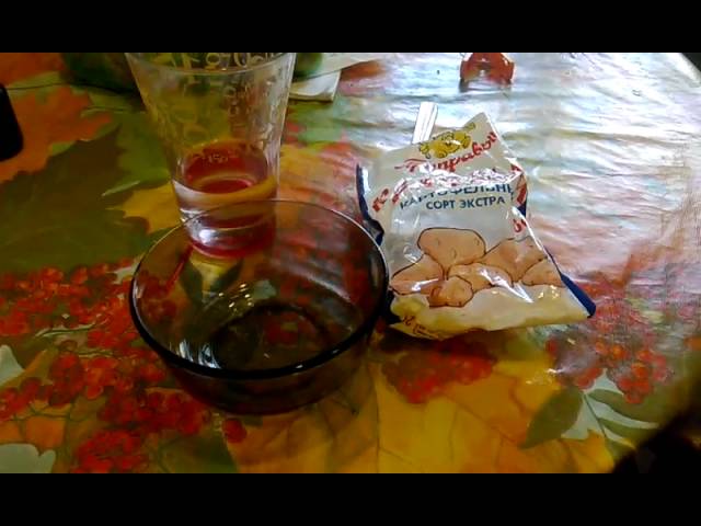 Лизун из крахмала и воды