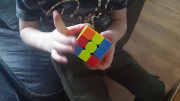 4 year old solving the Rubix Cube in 2 minutes 26 seconds