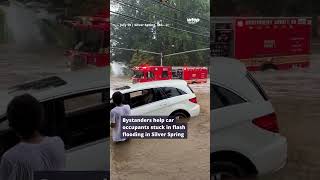 Bystanders help occupants out of Silver Spring flash warning