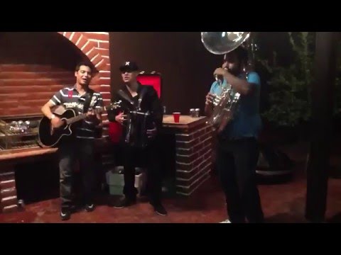 el macaco -Gerardo Mercado-Ariel camacho y  los plebes del rancho