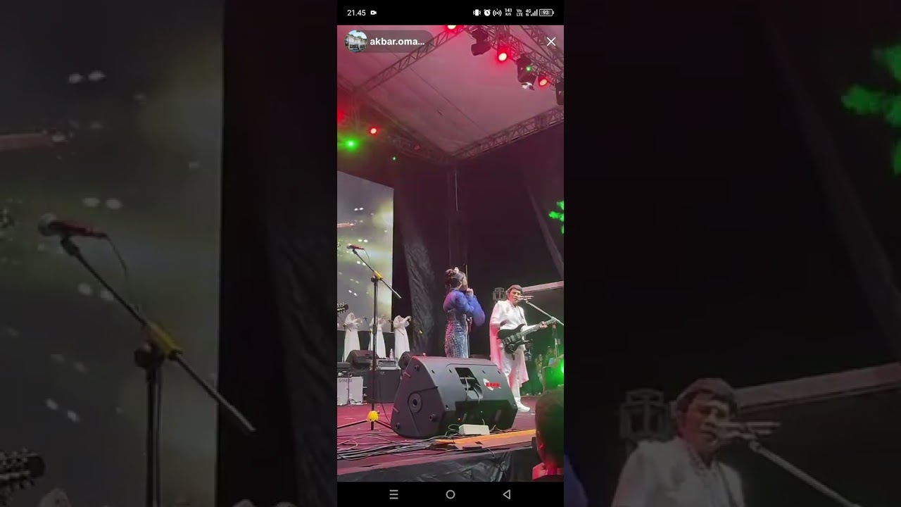 Full April duet bersama Sang Legenda Haji Rhoma Irama 