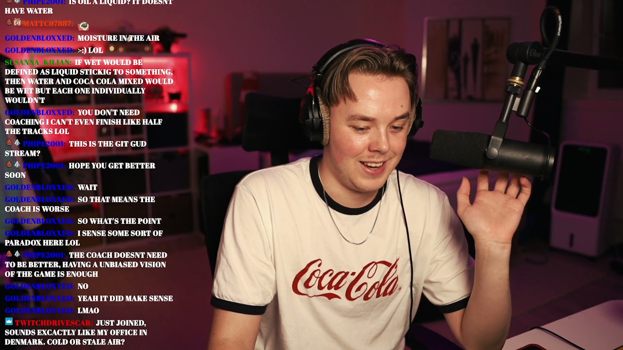 Nixolay gets coached in Trackmania