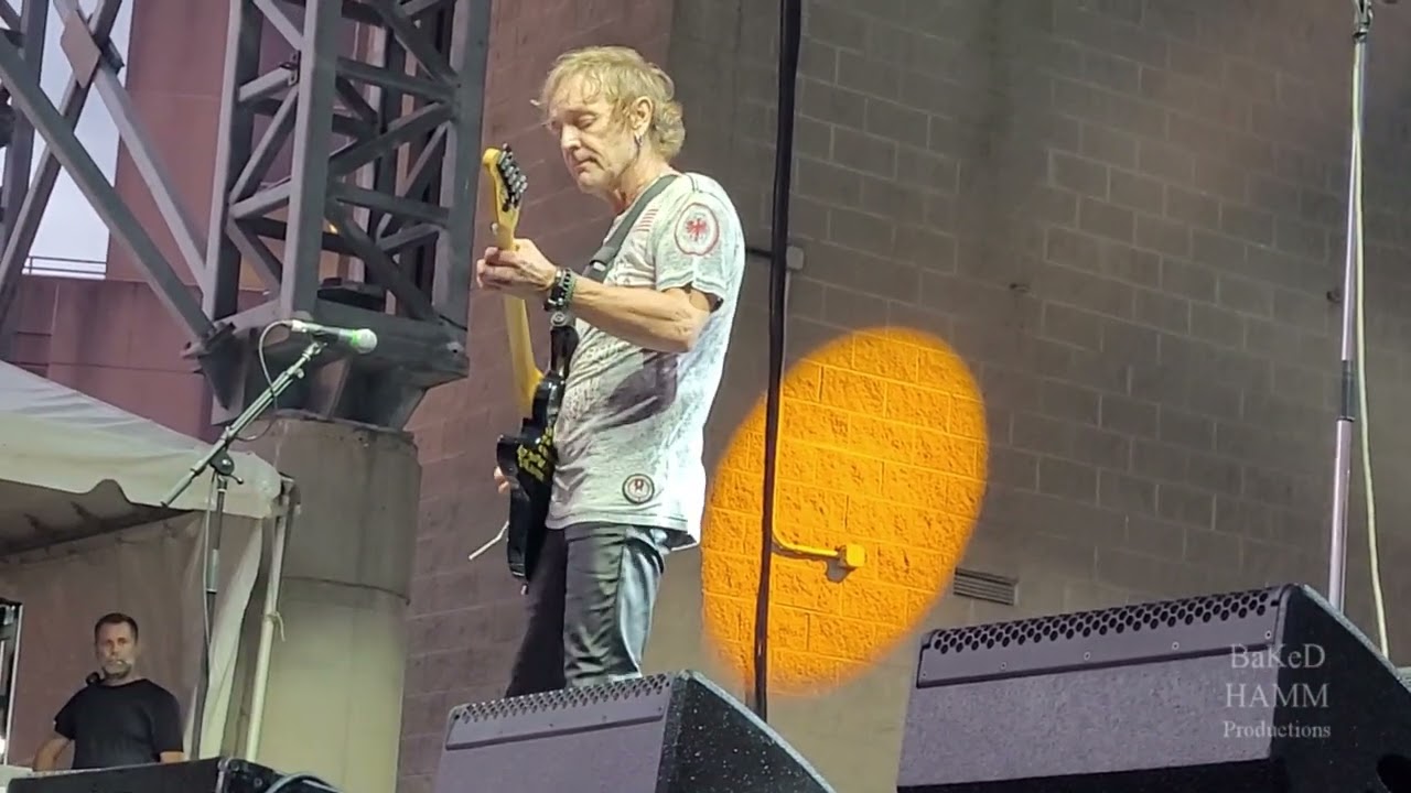 Honeymoon Suite - Derry Grehan Guitar Solo - Rock the Hqrbour 2023