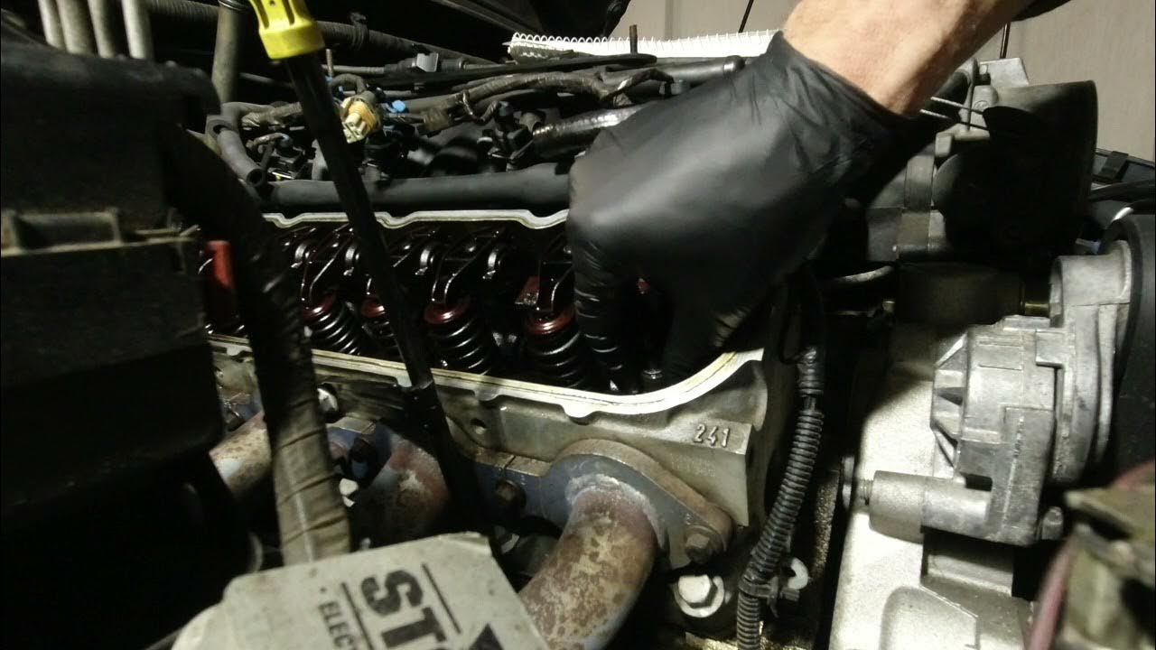 How to change valve stem seals using the top dead centre method LS1 VU