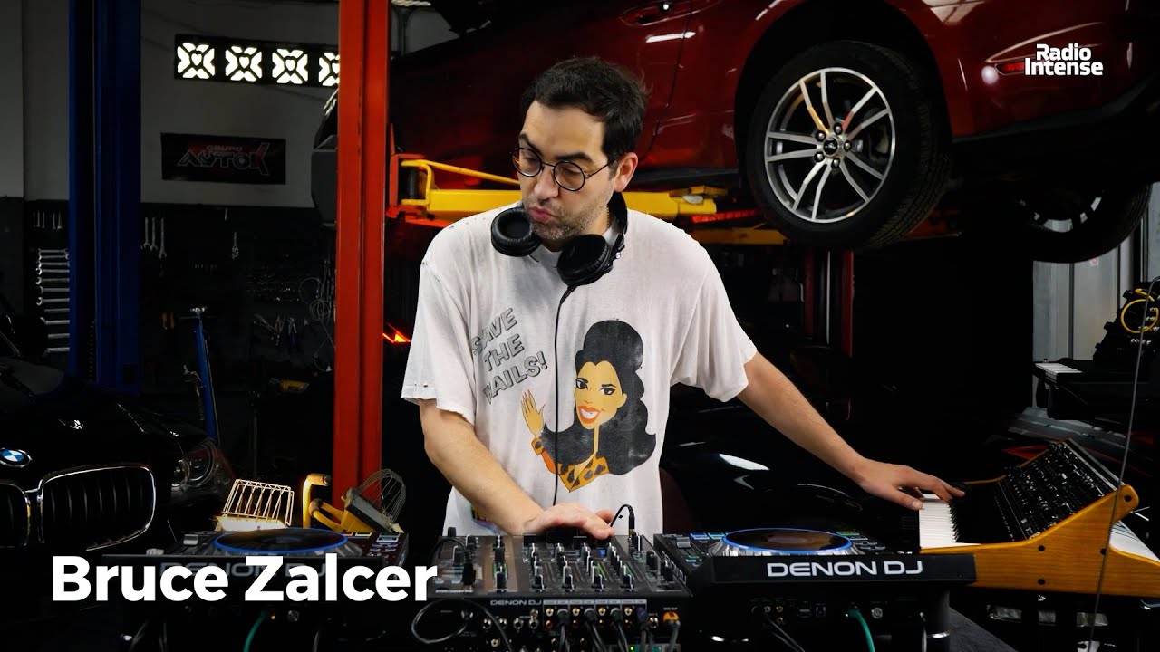 Bruce Zalcer - Live @ Radio Intense 7.10.2021 / Techno DJ Mix
