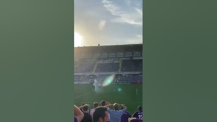 Video F1, Vlahovic: entra in campo ed è subito bordata di fischi