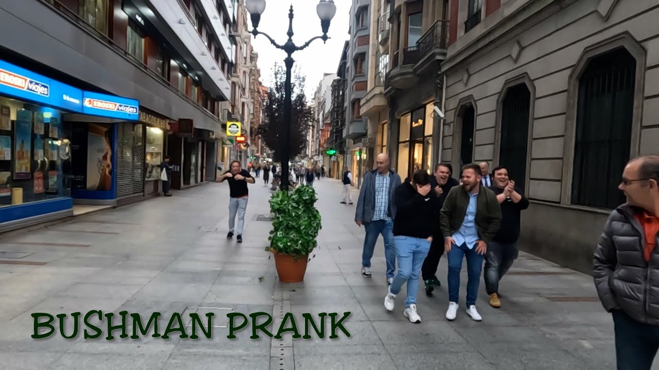 Bushman Prank In Spain Funny Scares Hombre Arbusto Sustos Graciosos bushman-prank-in-spain-funny-scares-hombre-arbusto-sustos-graciosos
