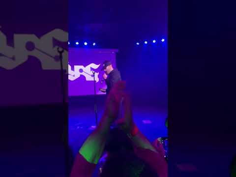 Yas at Melbourne - Man Edame Midam