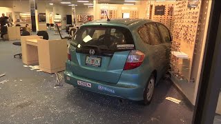 Car crashes into LensCrafters in Orange Park