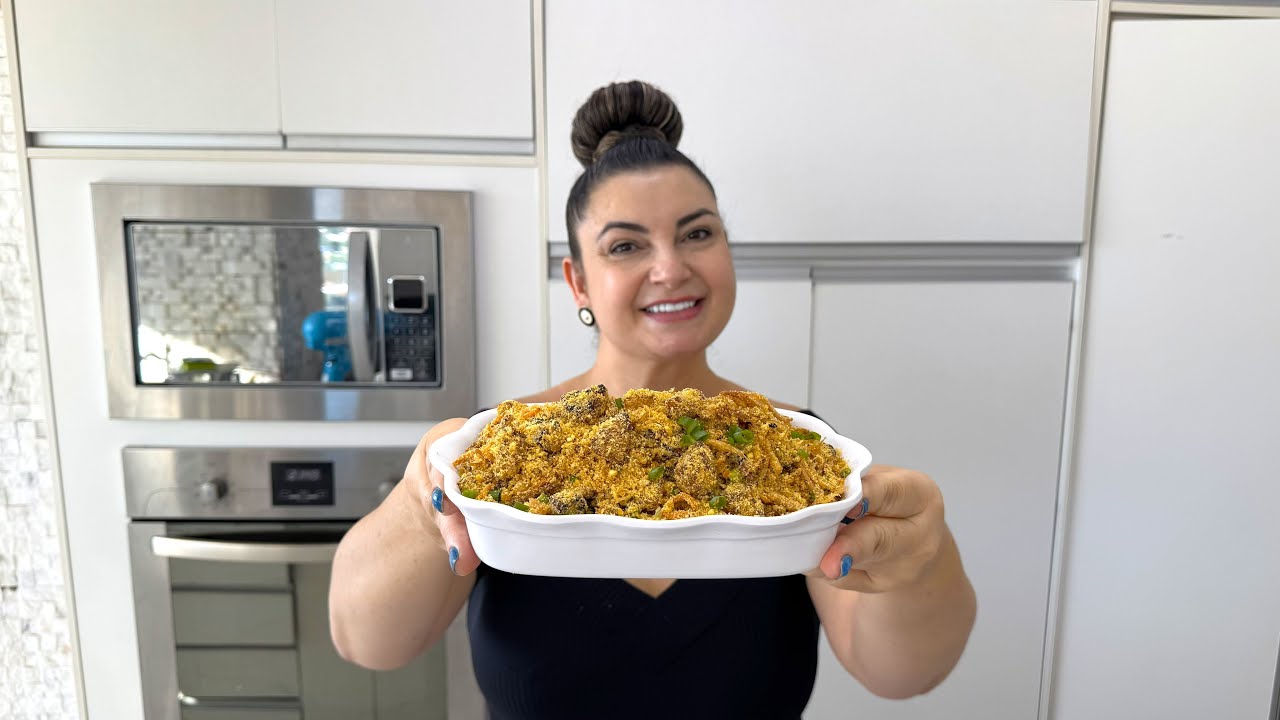 ONDE EU CHEGO ME PEDEM PARA FAZER ESSA FAROFA DE ABACAXI QUE VAI SER A ESTRELA DA FESTA