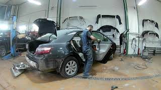 Сборка автомобиля Toyota Camry после ремонта и покраски деталей