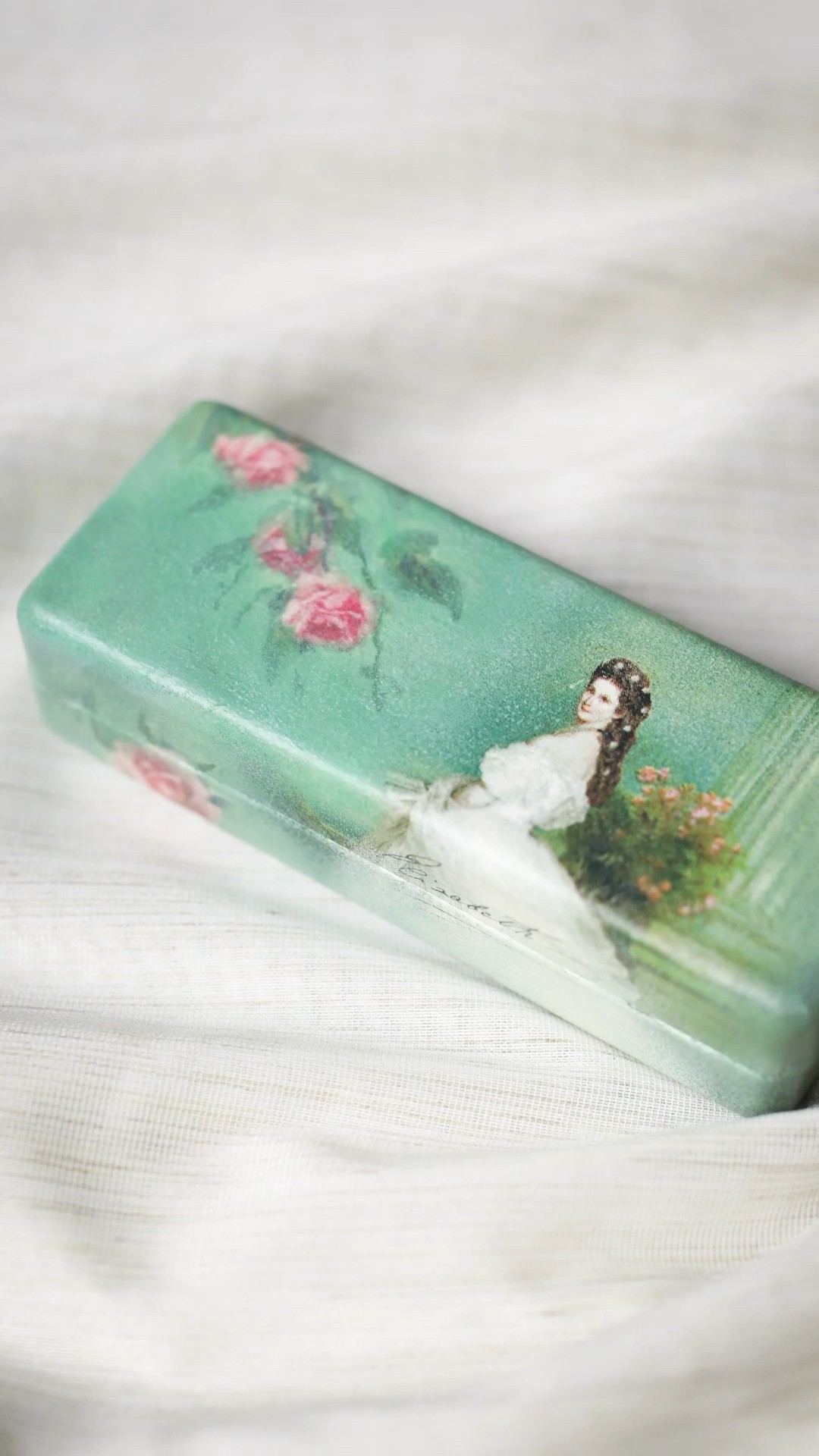 シシィのメガネケース》 #diy #デコパージュ #ハンドメイド