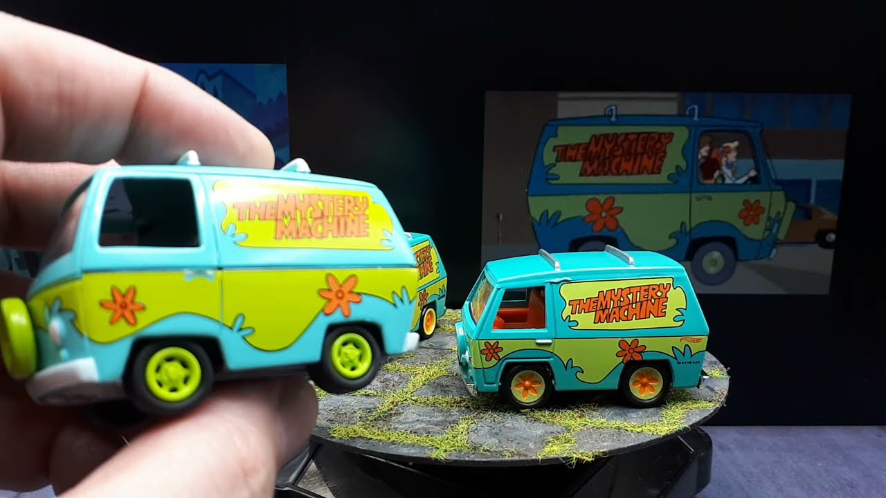 Tooned Scooby Doo Mystery Machine by Hot Wheels
