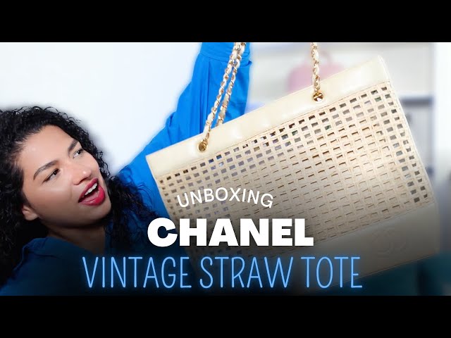 CHANEL UNBOXING 2022 l STRAW TOTE l VINTAGE CHANEL BAG FROM 90's l 31 DAYS  OF UNBOXINGS l 📦 DAY 1 