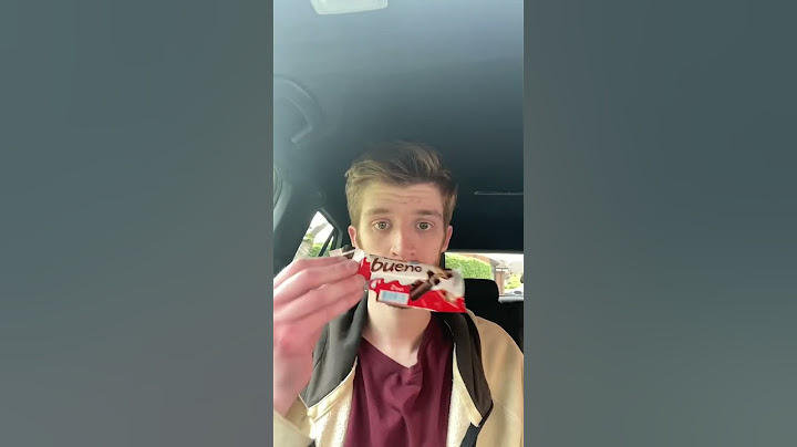 Trying a Kinder Bueno for the first time…