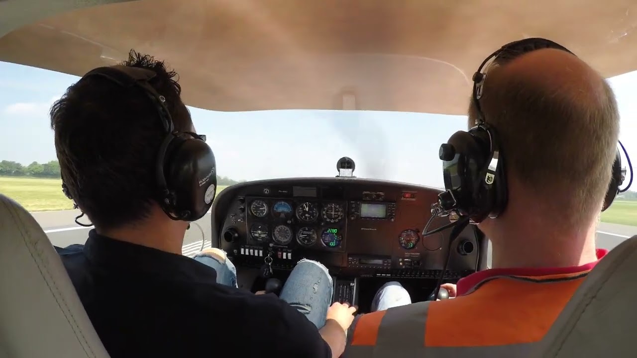 Maurice 50 jaar vliegles