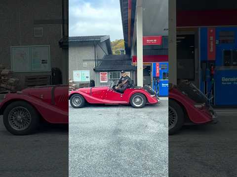 Classic Morgan Car and the Gentlemen. 🚗 #classiccars #vintage #morgan #britishcars
