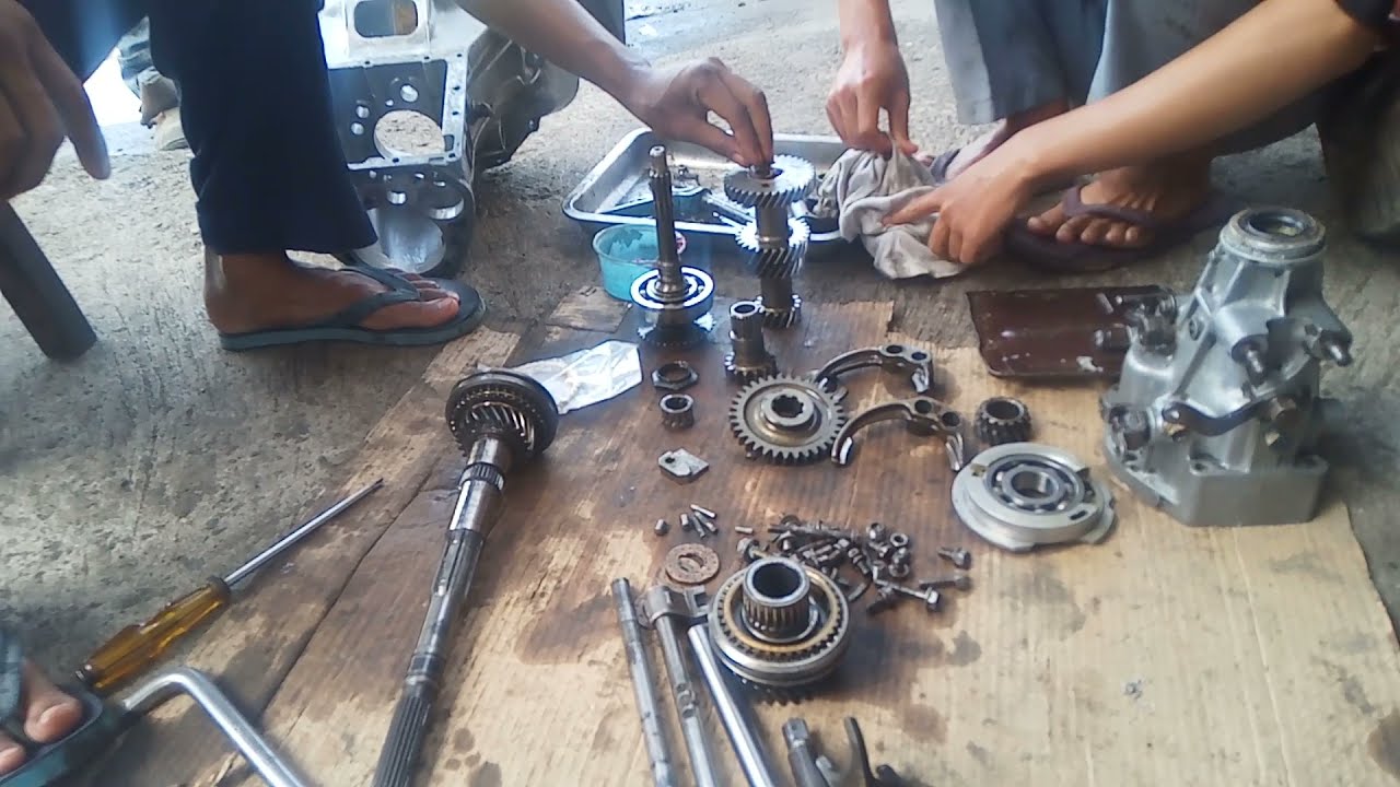 Merakit Gigi Transmisi Colt