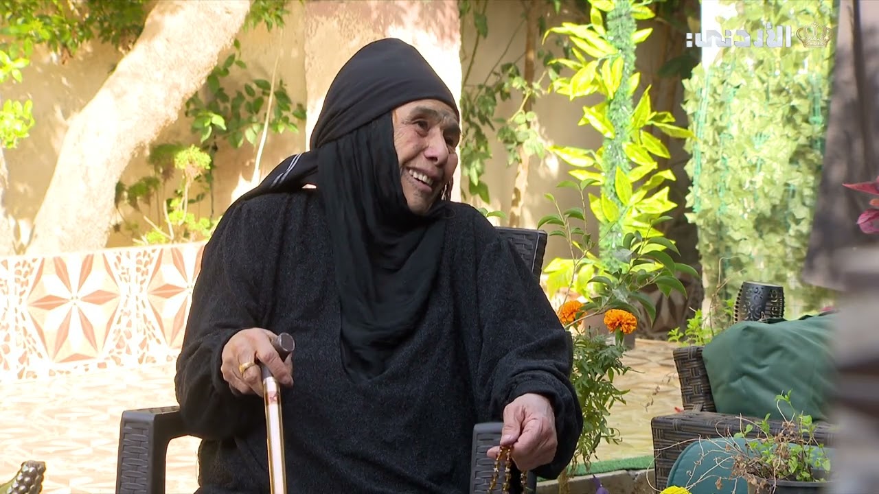 فقرة كبارنا مع بلال العجارمة مع الحاجة تمام نهار الفضلي 