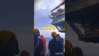 heavy lifting in offshore  #wiral #ekmotahathighumechala #reels #ship #lifeisbutadream #song