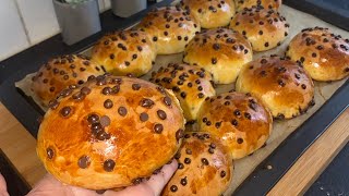 Des belles brioches aux pépites de chocolat 🍫 très moelleux 💕 ingrédients ⬇️