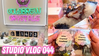 Studio Vlog 044 | Pack Crystal Orders with me!