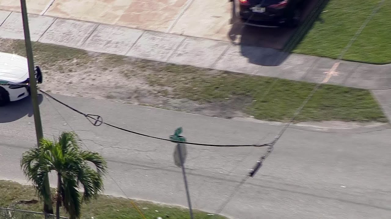 WEB EXTRA: Police Chase Suspect Surrenders - YouTube