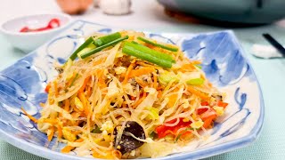 Simple Family-Sized Stir Fried Glass Noodles by Home Cooking with Somjit 715 views 2 months ago 5 minutes, 29 seconds