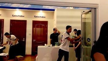 Cửa đi Nhấc Trượt Xếp Góc Eurowindow Vietbuild 2017