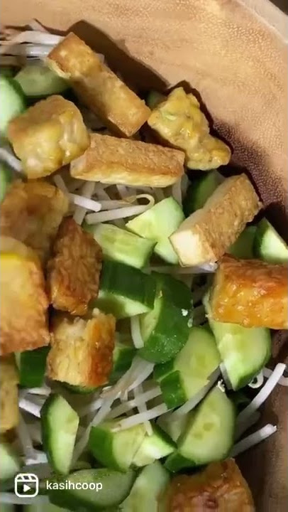 Making Indonesian Salad Gado Gado with Peanut Dressing