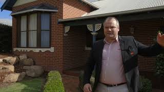 10 Bulgary Place, Bourkelands NSW 2650.