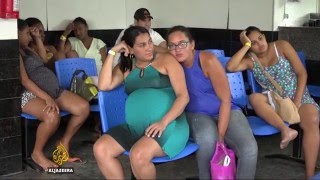 Brazil health crisis: Patients suffer in cramped hospitals