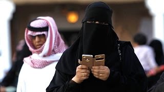 Saudi Women Facing Flogging & Jail for Checking Husbands' Phones